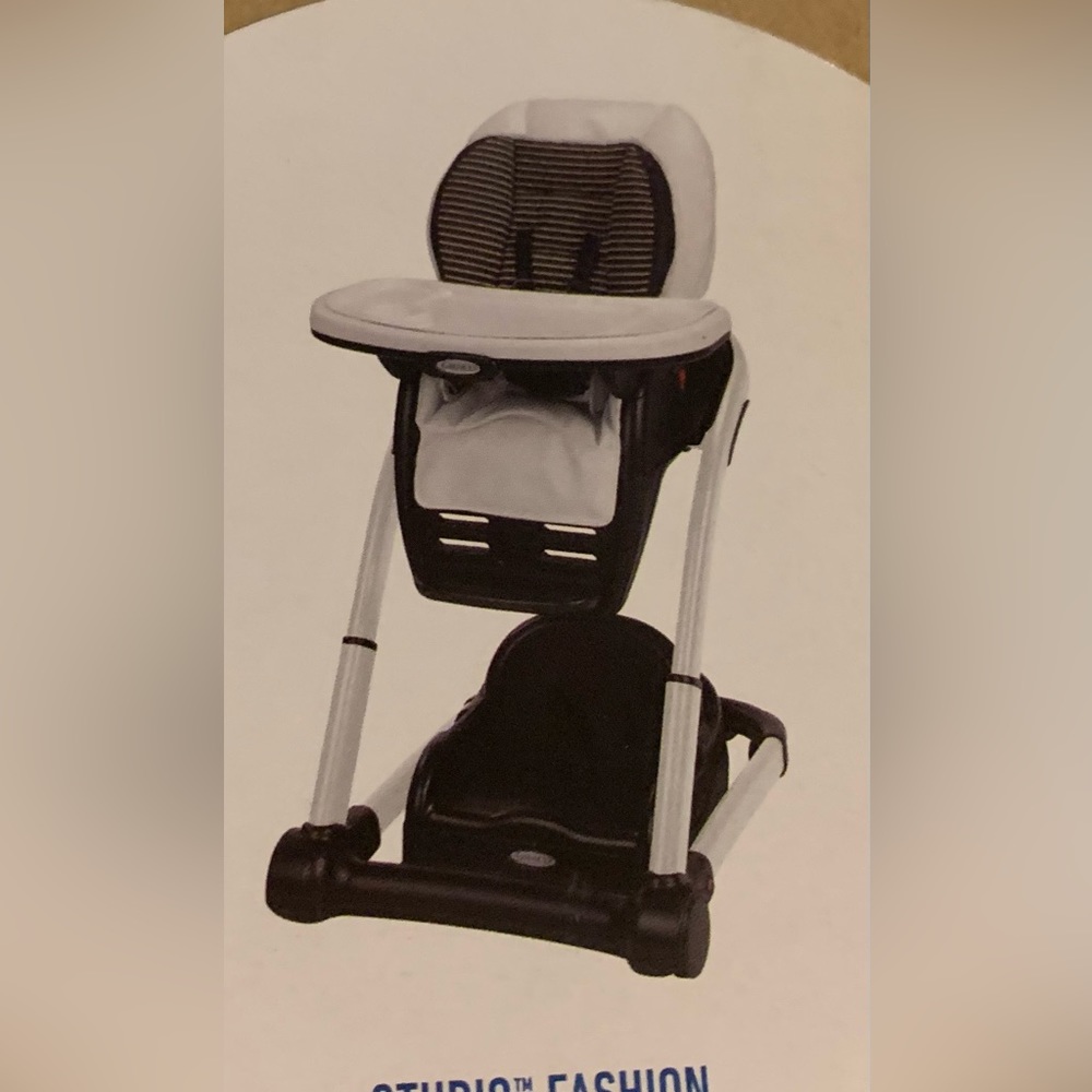 Graco Blossom 6-in-1 highchair